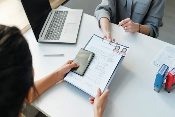 How to Apply for UAE Visa in 2025 – [Type, Cost and Application Process]
